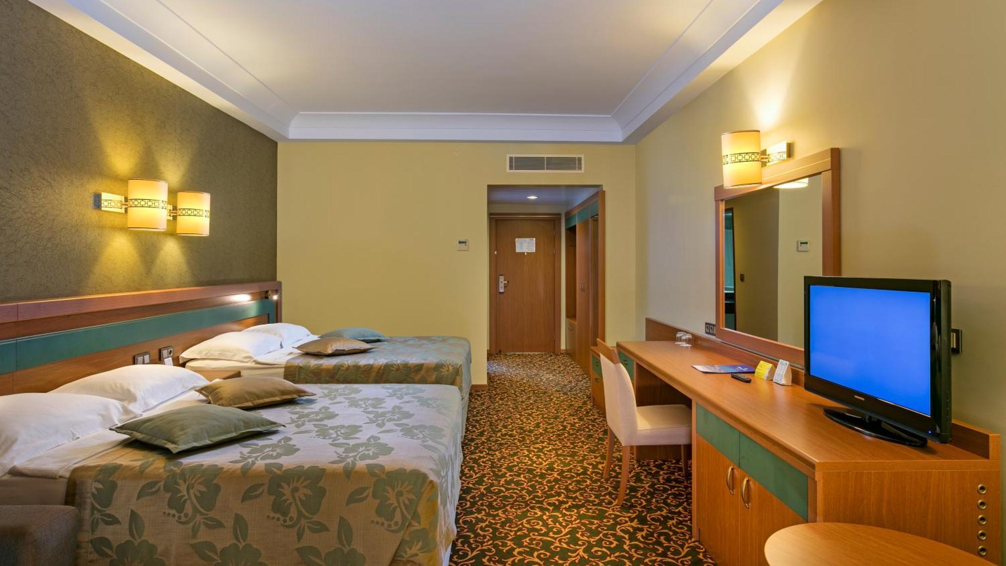 Otel özkaymak Select *